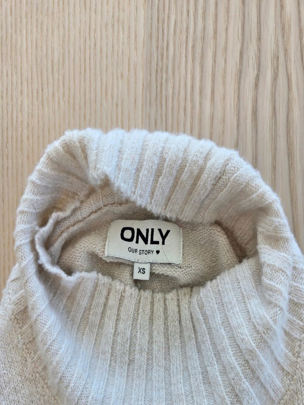NWOT ONLY Gabrielle Soft Knit Turtleneck Sweater in Oatmeal - Picture 8 of 9